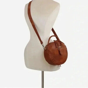 Women’s round vegan leather crossbody bag, back and inside pockets, Brown NWT